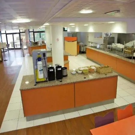 Cis Kellermann מלון 2*