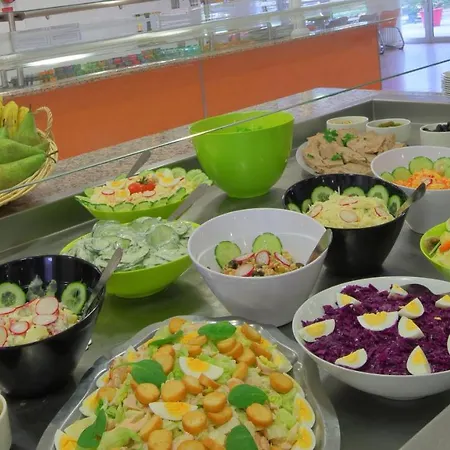 巴黎凯勒曼cis酒店 酒店